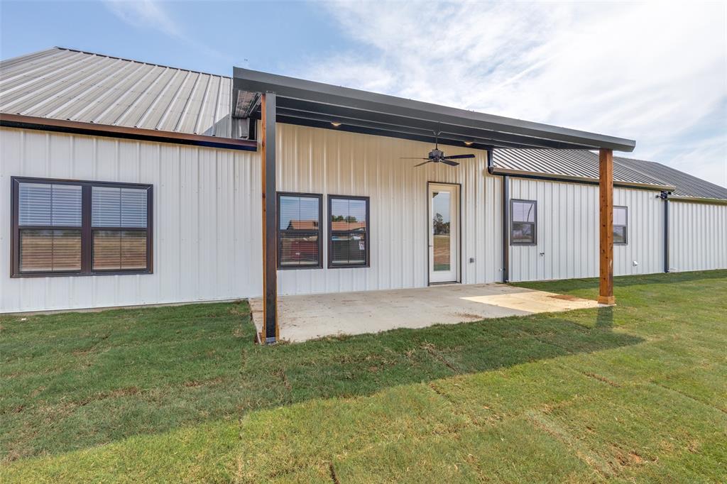 2485 Cotton Dale Road Springtown, TX 76082 - Photo 34 of 35 Gallery Image 34