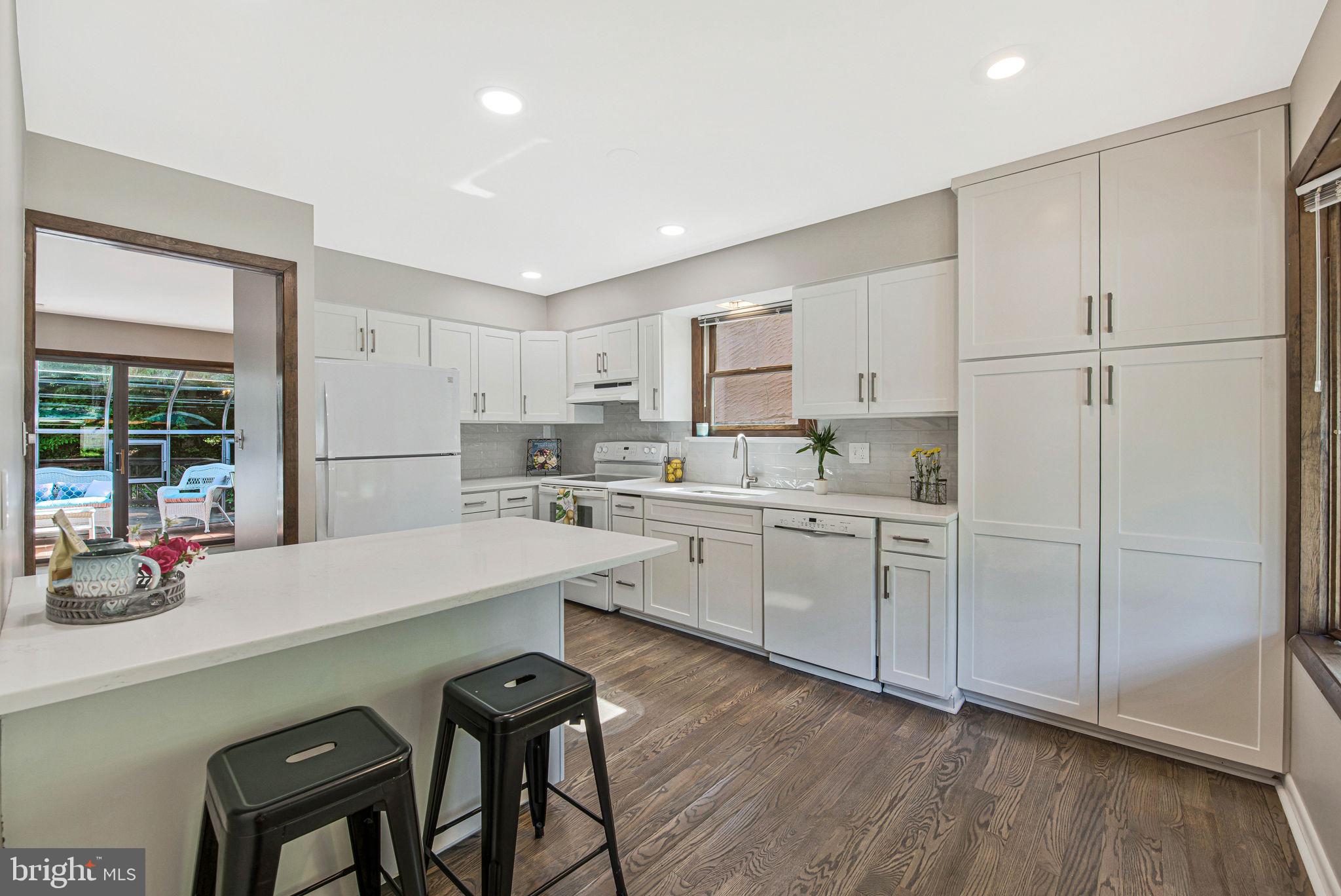 446 Kingwood Road Linthicum Heights, MD 21090 - Photo 12 of 46