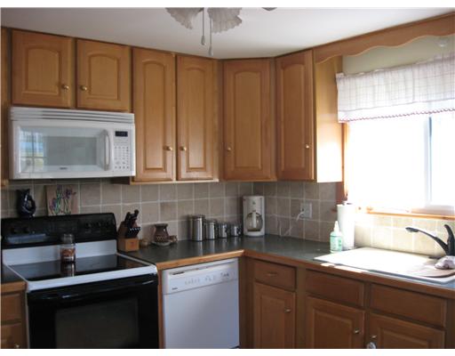 37 Willow Road Smithfield, RI 02828 - Photo 8 of 10 Kitchen.