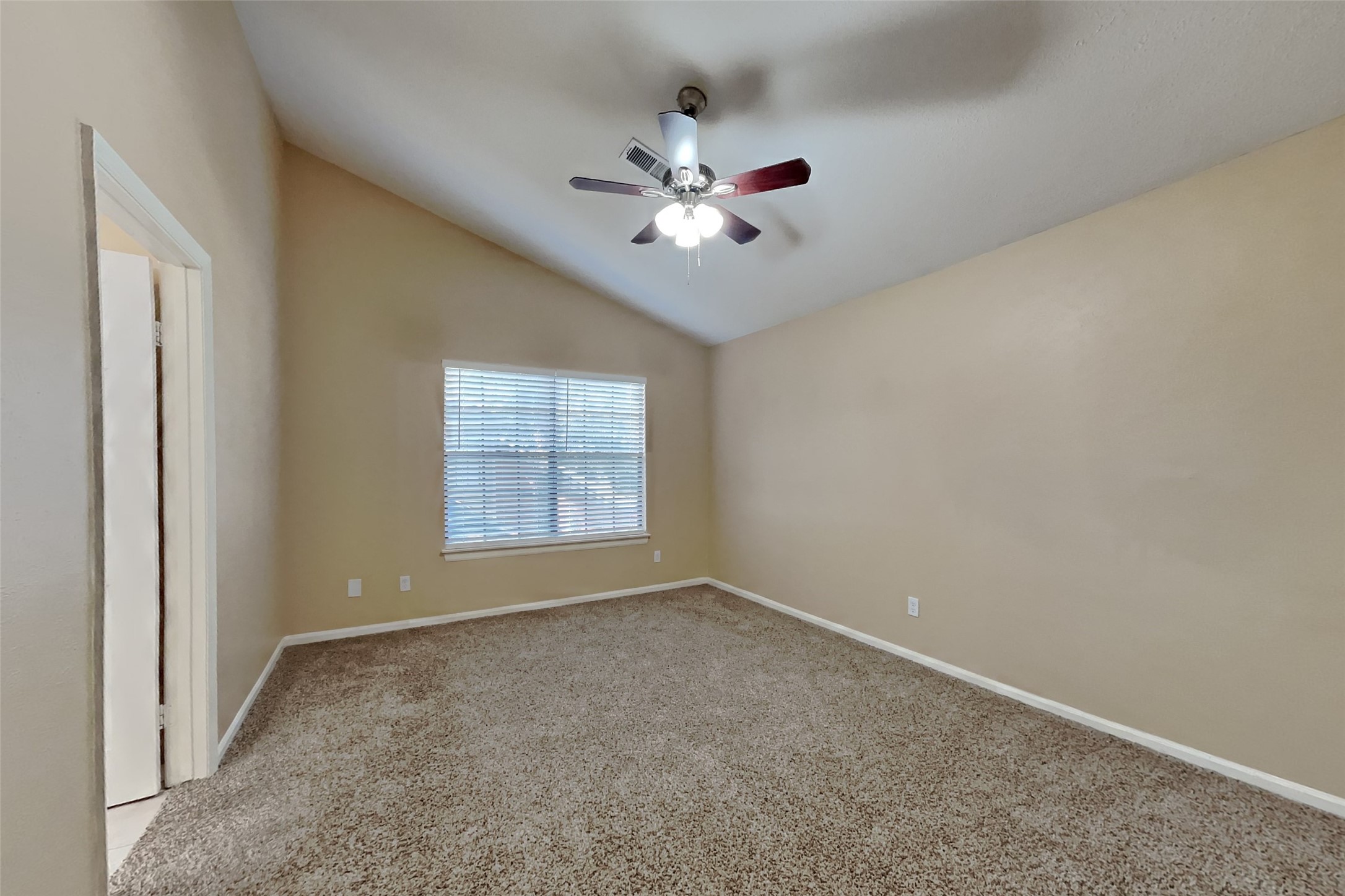 151 East Pathfinders Circle Spring, TX 77381 - Photo 9 of 20 Gallery Image 9