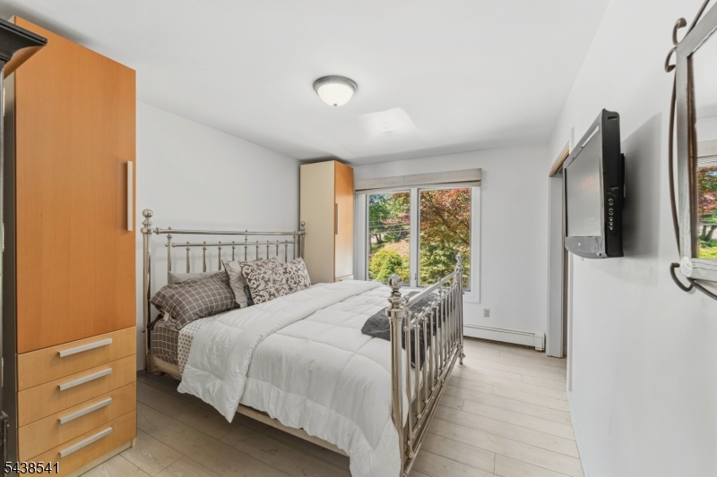 486 Summit Road Mountainside, NJ 07092 - Photo 18 of 50