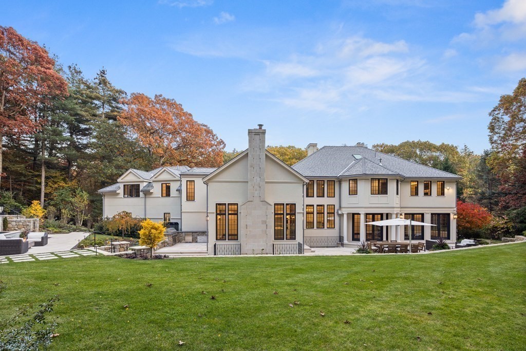 17 Bridle Pth Path Weston, MA 02493 - Photo 42 of 42 a front view of a house with a garden