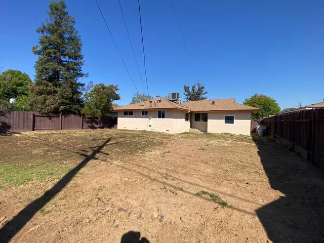 a house view with a outdoor space