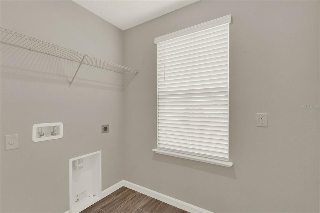 2575 Park Ridge Street Apopka, FL 32712 - Photo 35 of 56 Laundry room upstairs