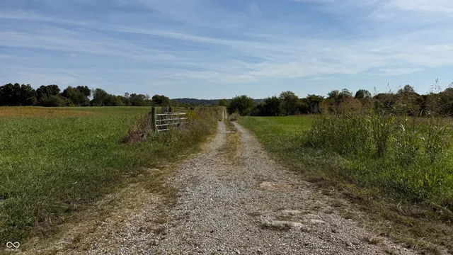 $1 | 1 East 100th Road, Worthington, IN 47471