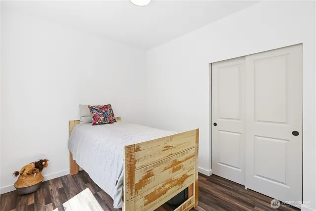 $989,950 | 23408 253rd Avenue Southeast, Maple Valley, WA 98038