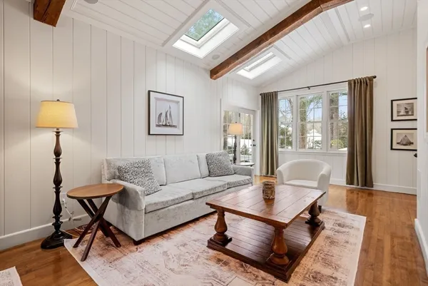 $3,385,000 | 25 Longmeadow Road, Wellesley, MA 02482