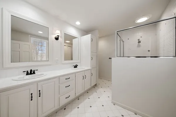 $3,385,000 | 25 Longmeadow Road, Wellesley, MA 02482