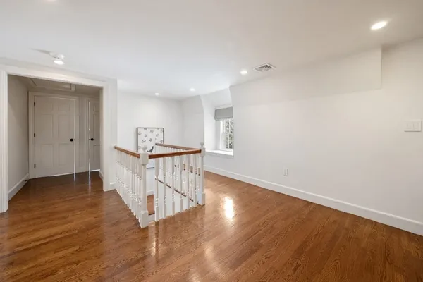 $3,385,000 | 25 Longmeadow Road, Wellesley, MA 02482