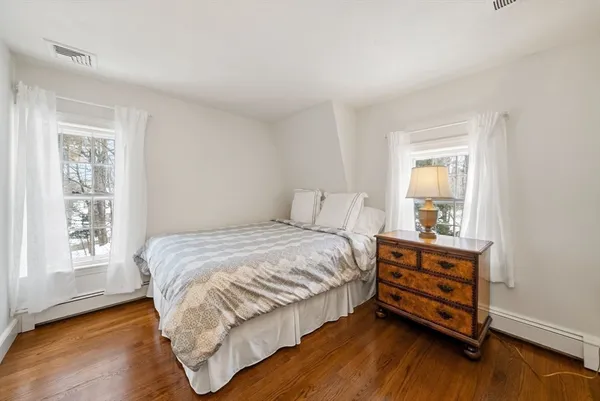 $3,385,000 | 25 Longmeadow Road, Wellesley, MA 02482