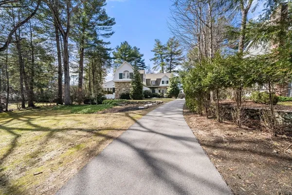 $3,385,000 | 25 Longmeadow Road, Wellesley, MA 02482