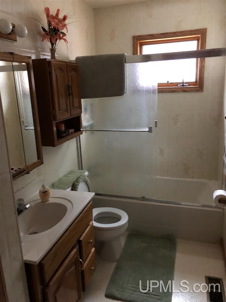 159 Valley Road Negaunee, MI 49866 - Photo 5 of 11 Gallery Image 5