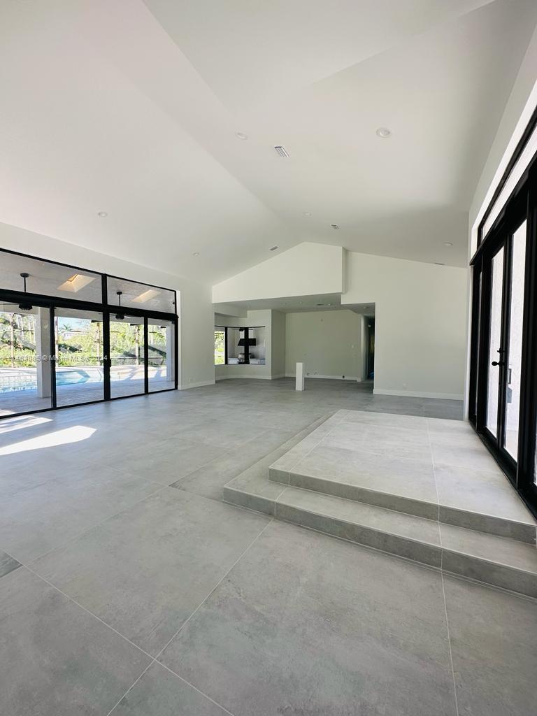 2975 Luckie Road Weston, FL 33331 - Photo 40 of 50 Gallery Image 40