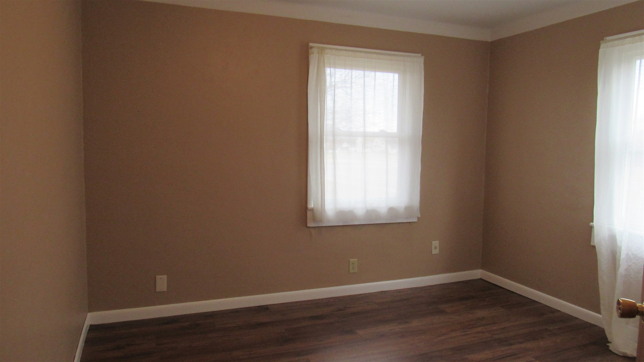 118 Western Avenue Butler, IN 46721 - Photo 12 of 17