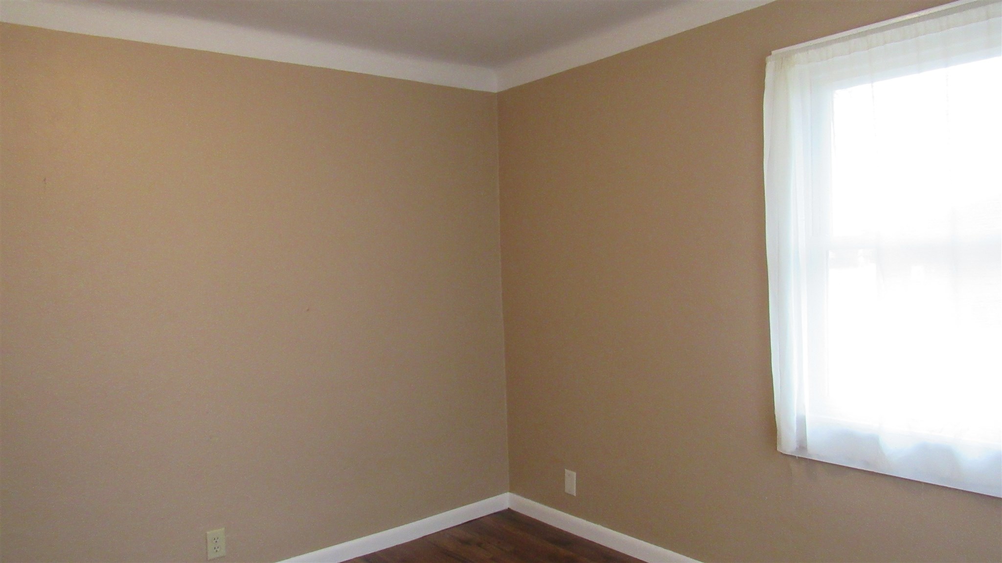 118 Western Avenue Butler, IN 46721 - Photo 13 of 17