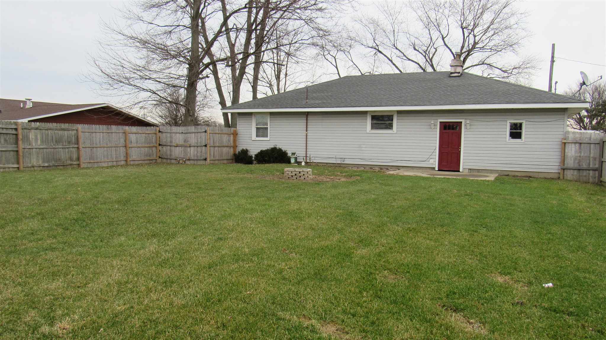 118 Western Avenue Butler, IN 46721 - Photo 15 of 17