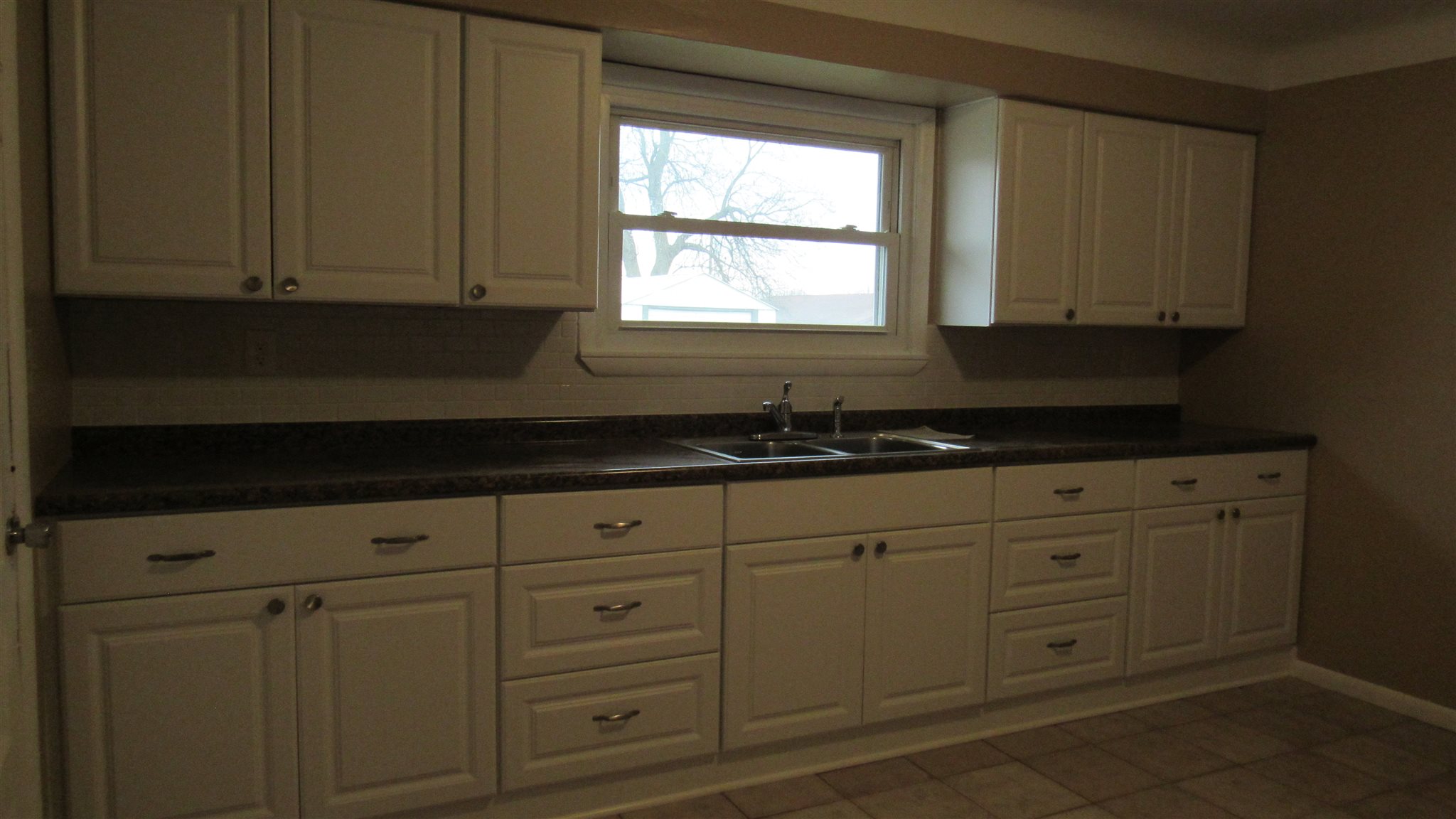 118 Western Avenue Butler, IN 46721 - Photo 7 of 17