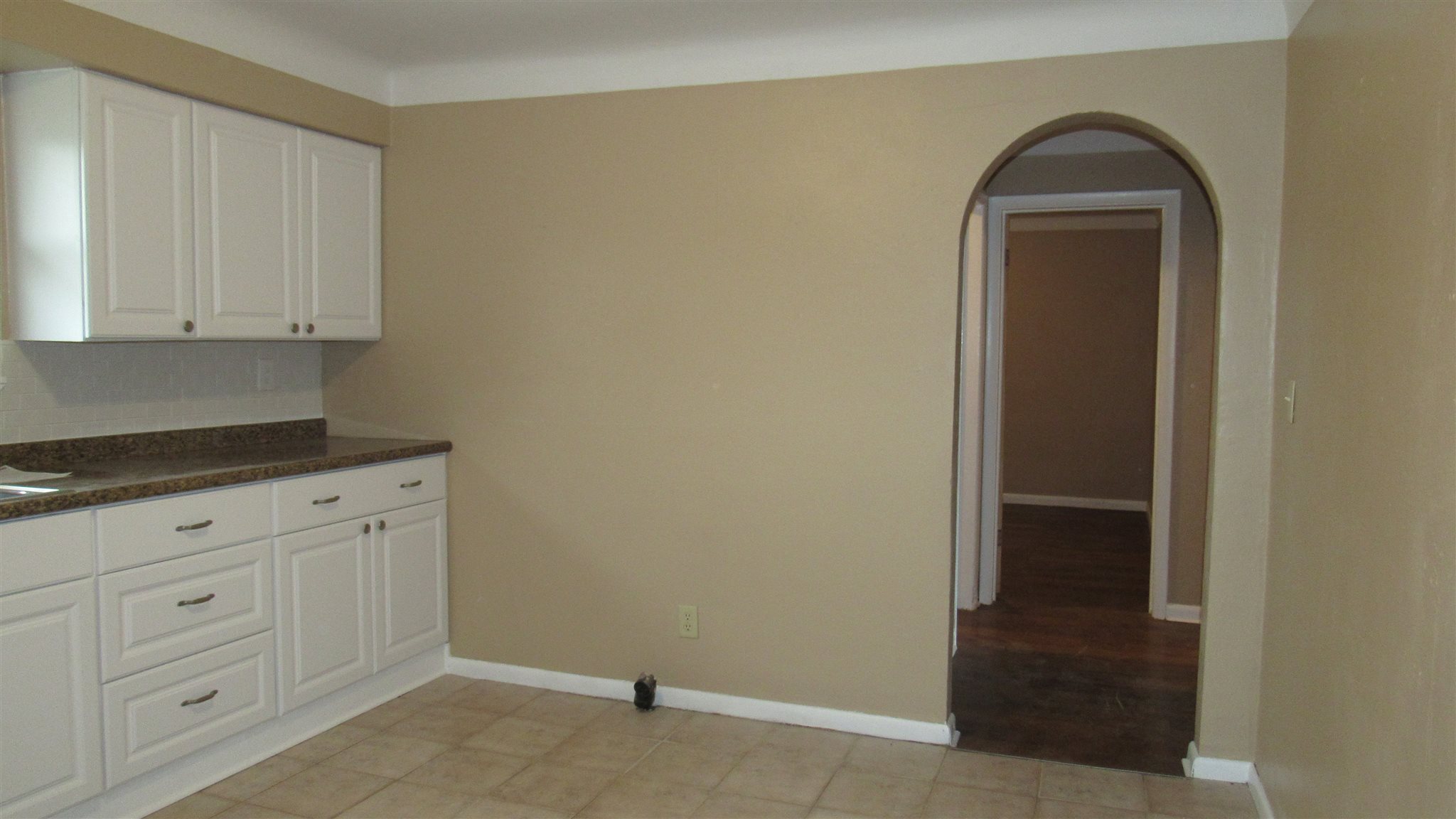 118 Western Avenue Butler, IN 46721 - Photo 8 of 17
