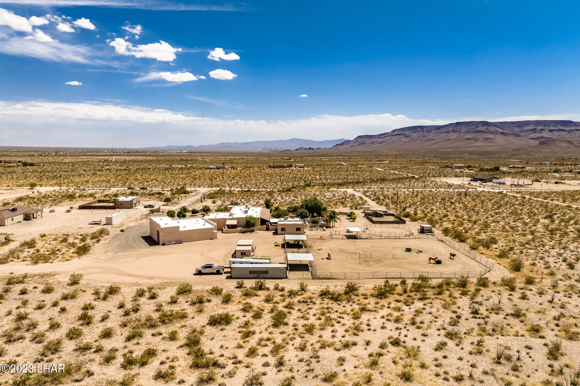 4203 West Wilshire Road Yucca, AZ 86438 - Photo 106 of 113 4203WilshireRd_093