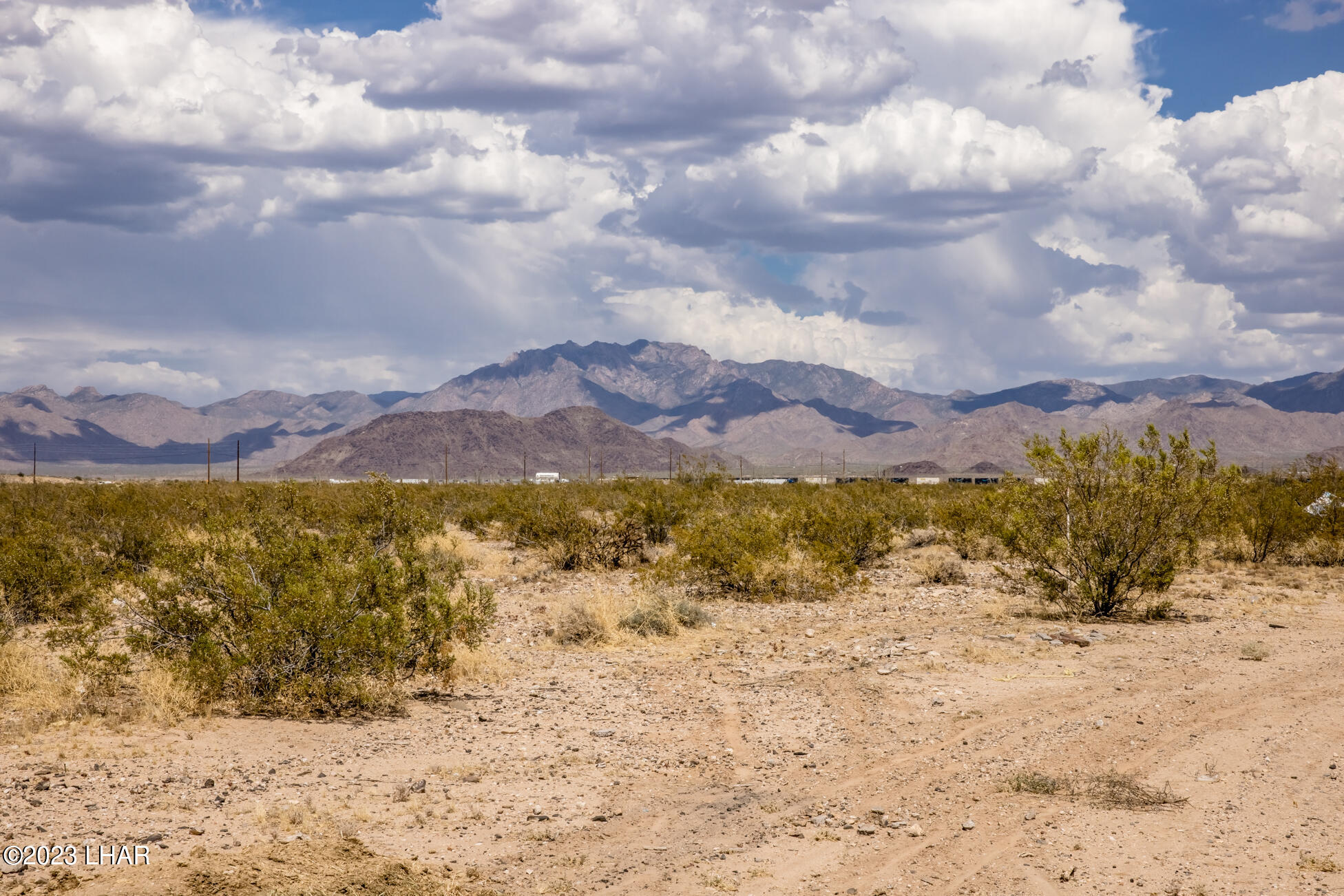 4203 West Wilshire Road Yucca, AZ 86438 - Photo 110 of 113 4203WilshireRd_085