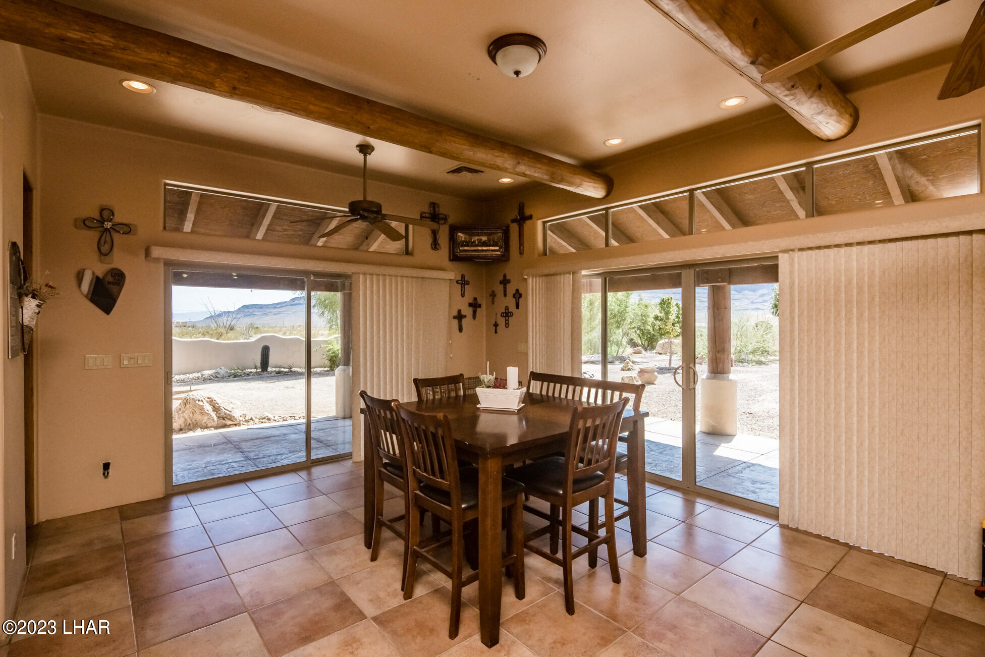 4203 West Wilshire Road Yucca, AZ 86438 - Photo 18 of 113 Dining Area