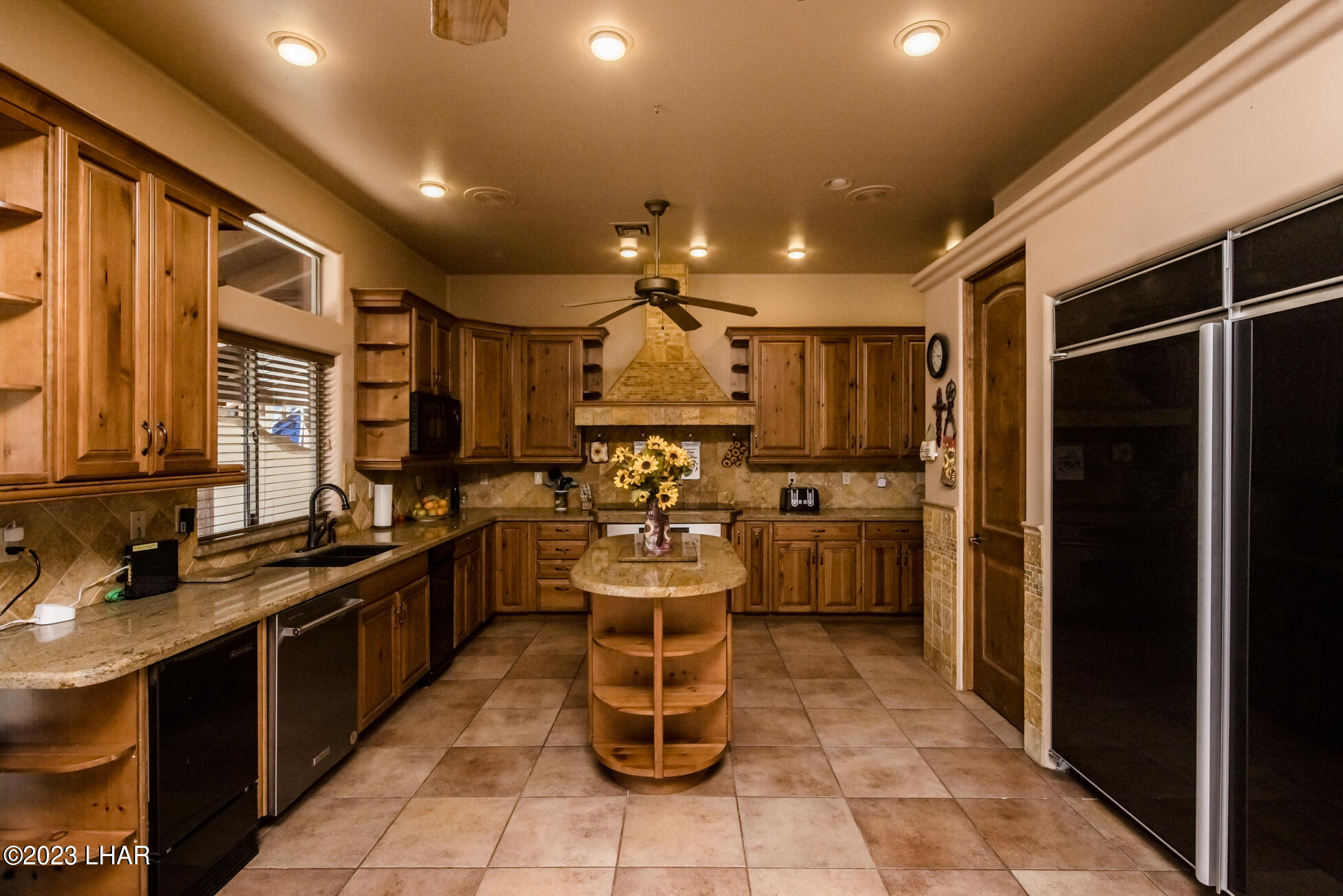 4203 West Wilshire Road Yucca, AZ 86438 - Photo 21 of 113 4203WilshireRd_019