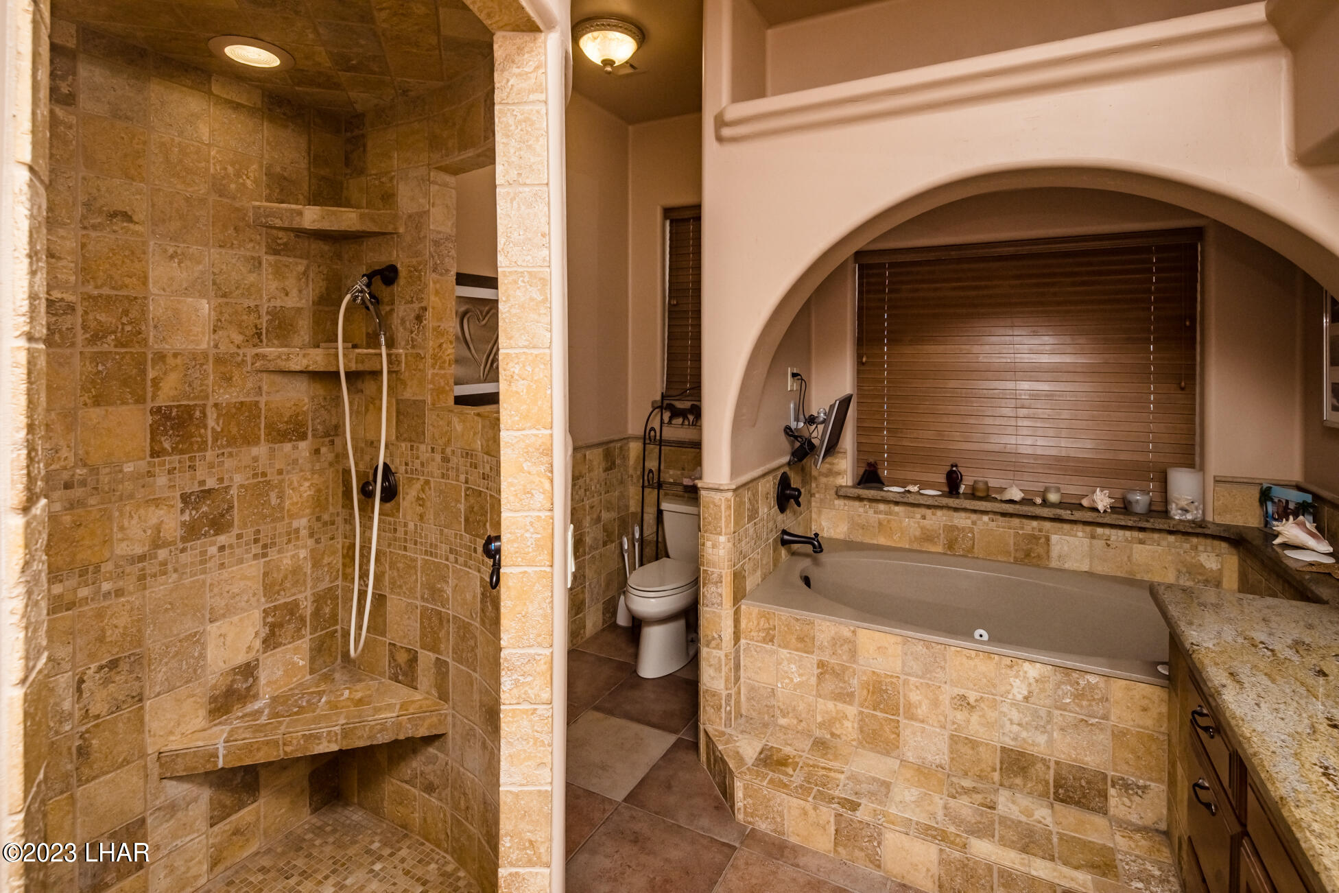 4203 West Wilshire Road Yucca, AZ 86438 - Photo 29 of 113 Main Shower and Jetted Tub