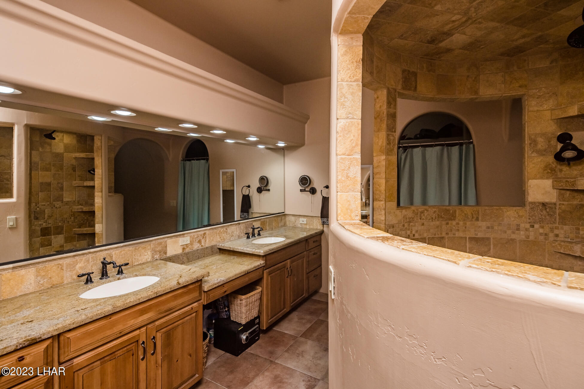 4203 West Wilshire Road Yucca, AZ 86438 - Photo 30 of 113 4203WilshireRd_028