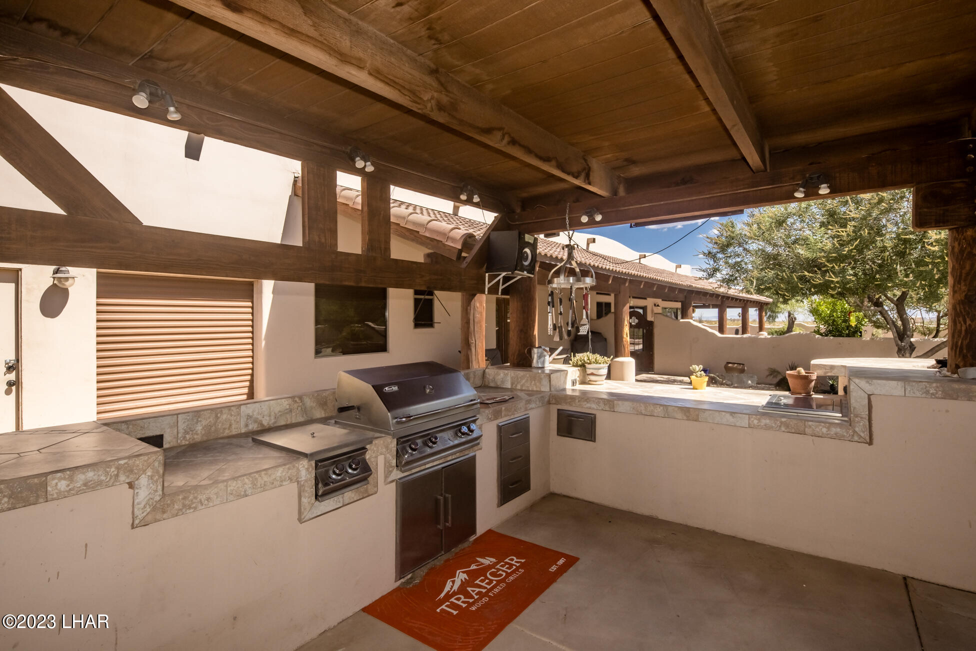 4203 West Wilshire Road Yucca, AZ 86438 - Photo 66 of 113 Outdoor Kitchen