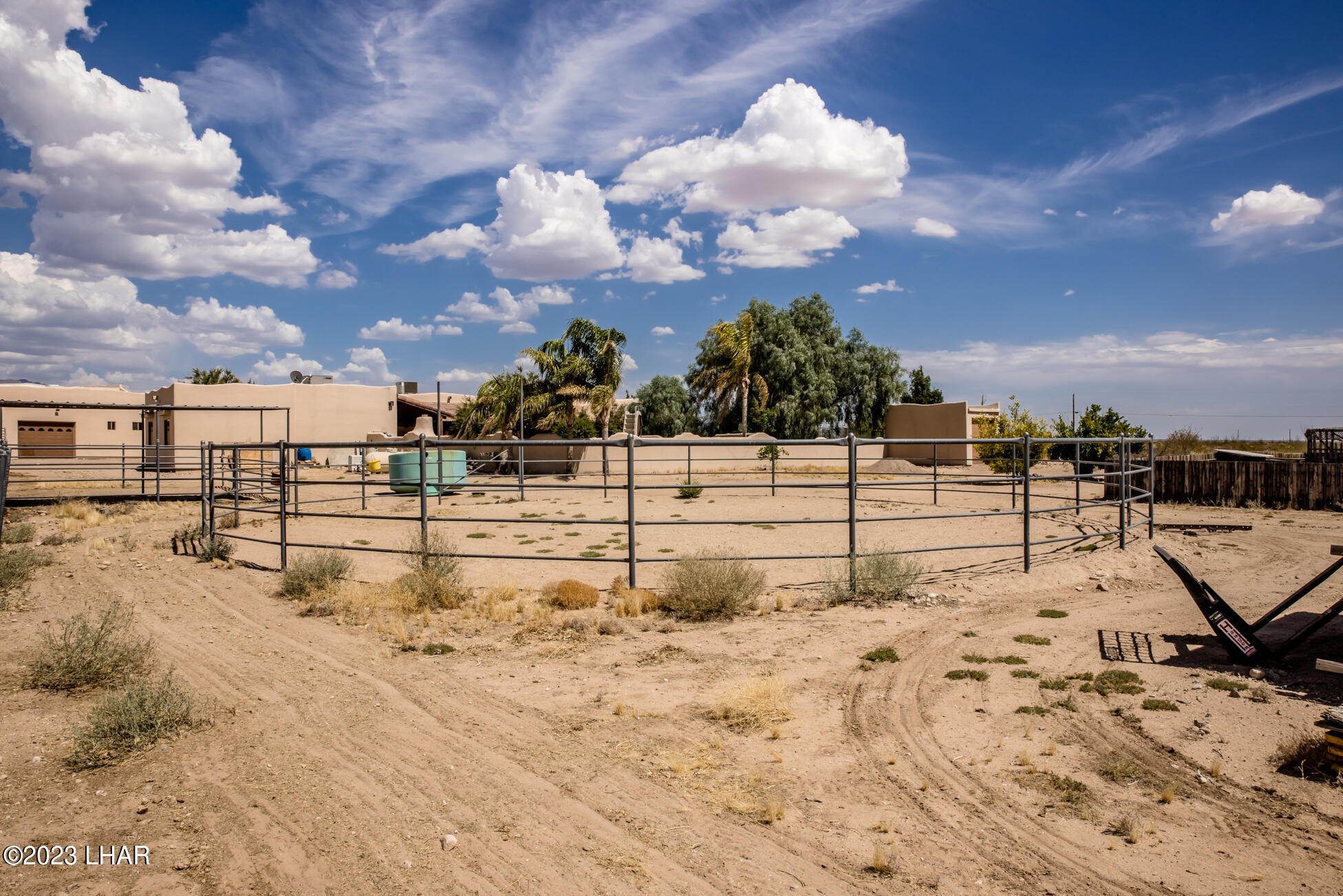 4203 West Wilshire Road Yucca, AZ 86438 - Photo 81 of 113 4203WilshireRd_081