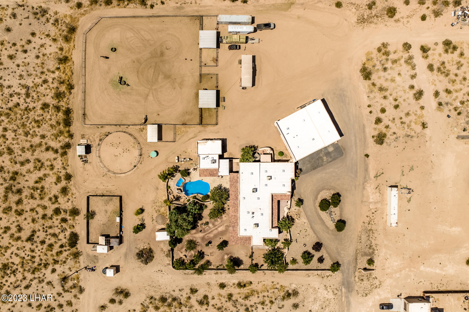 4203 West Wilshire Road Yucca, AZ 86438 - Photo 98 of 113 4203WilshireRd_111