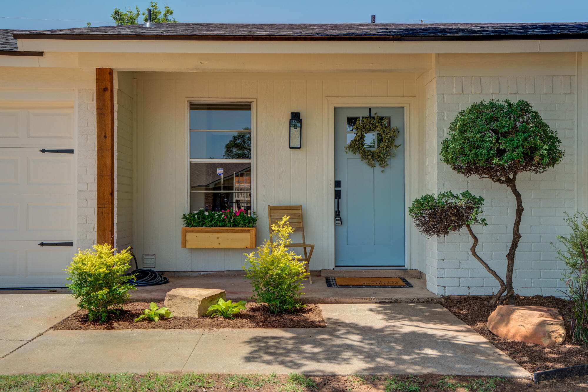 5018 70th Street Lubbock, TX 79424 - Photo 4 of 34 DSC04857_58_59_60_61