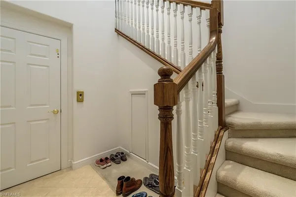 a view of entryway