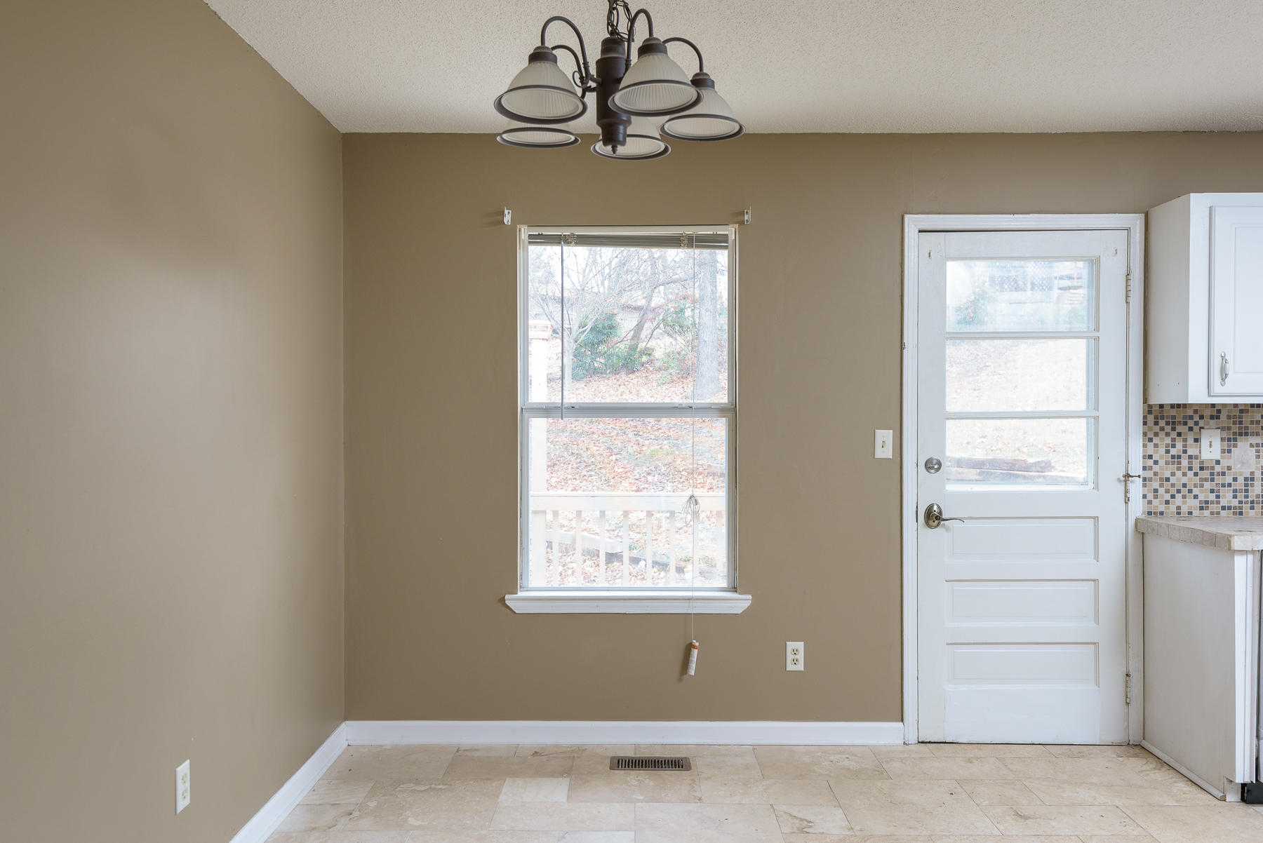924 Cleveland Road Rossville, GA 30741 - Photo 12 of 35 Dining Room