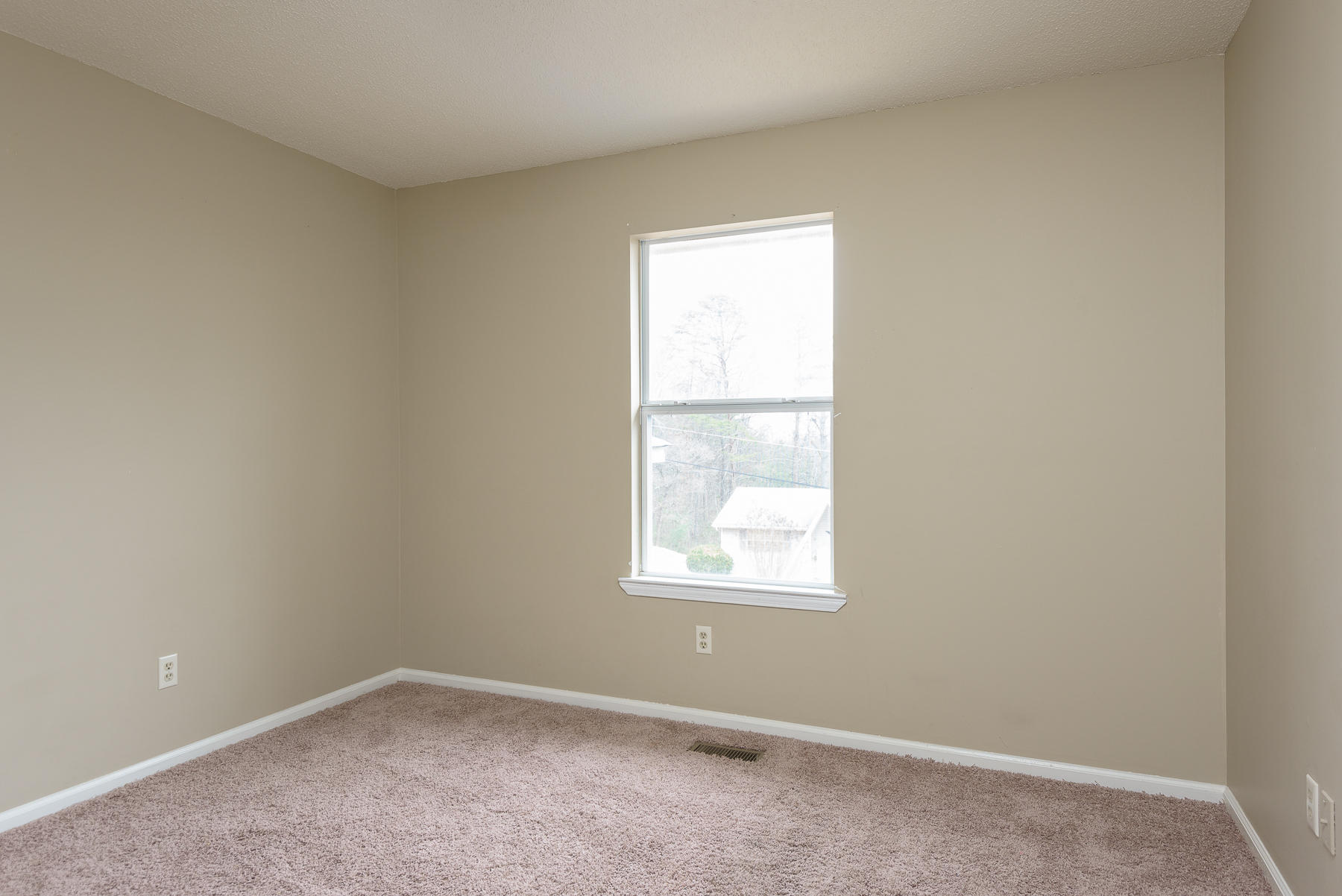 924 Cleveland Road Rossville, GA 30741 - Photo 17 of 35 Bedroom One