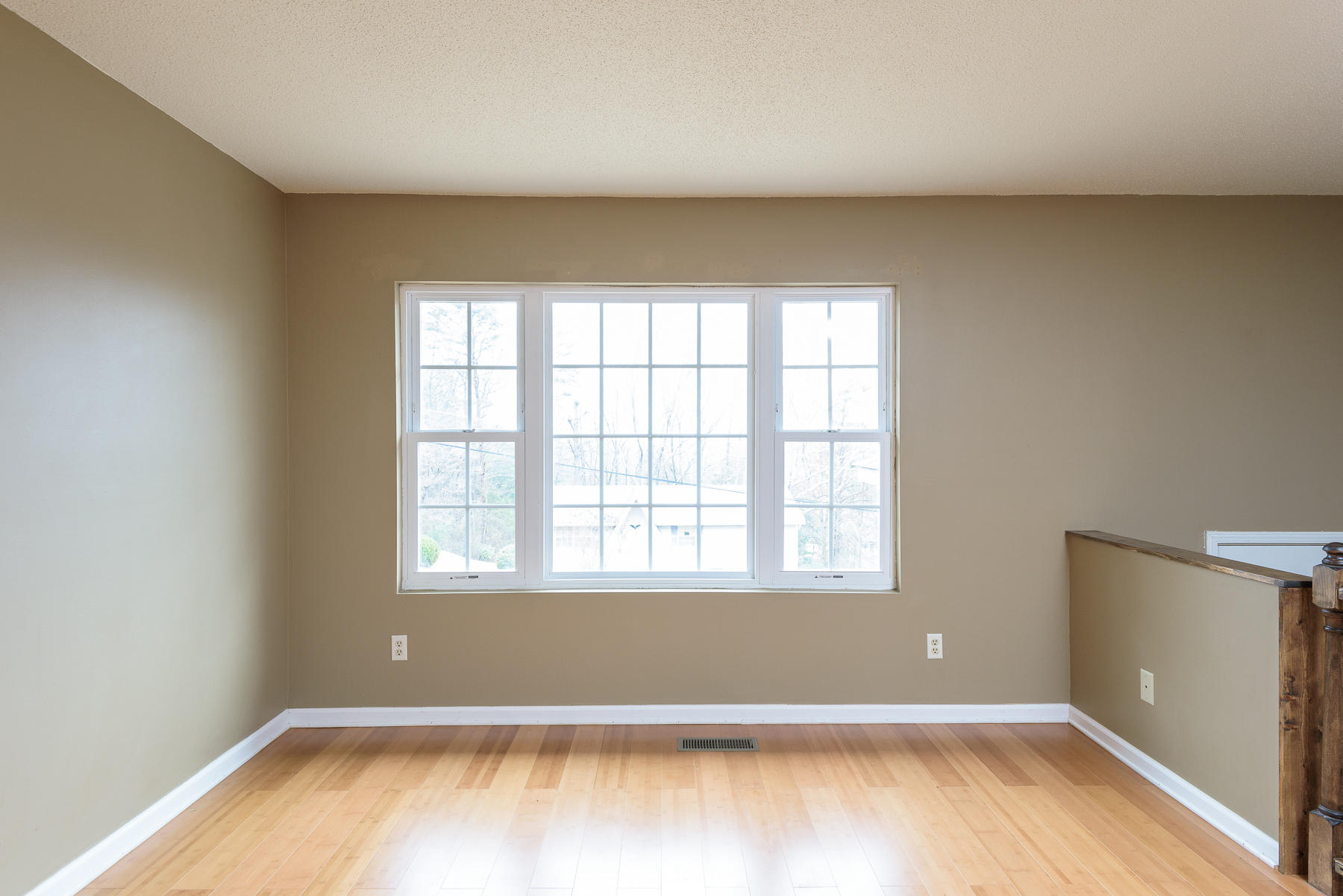 924 Cleveland Road Rossville, GA 30741 - Photo 5 of 35 Living Room