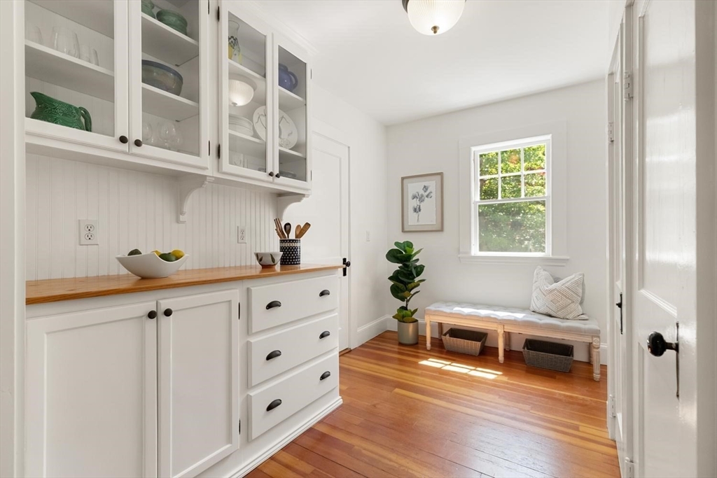9 Wilson Street Winchester, MA 01890 - Photo 16 of 38