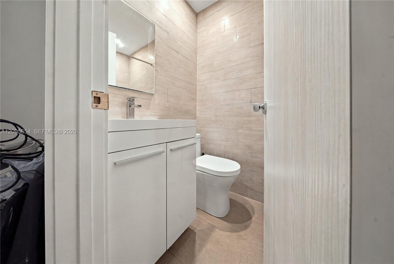 3680 Battersea Road Miami, FL 33133 - Photo 15 of 22 Gallery Image 15
