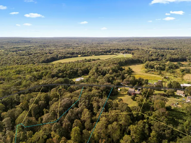 $94,900 | 139 Forsyth Road, Salem, CT 06420