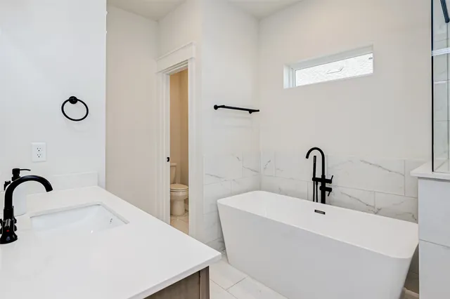 $2,795 | 5418 Wheatley Street, Unit D, Houston, TX 77091