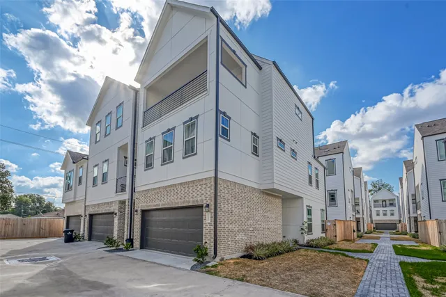 $2,795 | 5418 Wheatley Street, Unit D, Houston, TX 77091