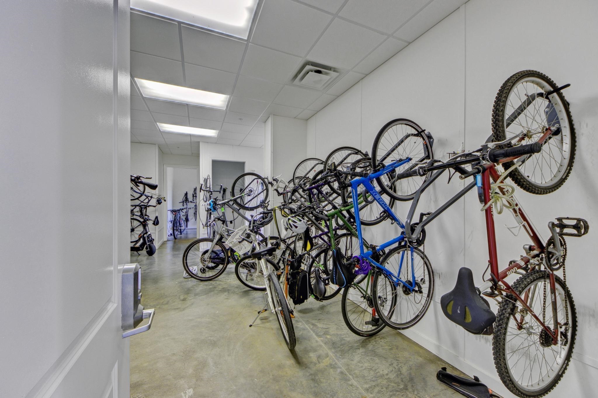 717 Riverside Drive, Unit 1407 Memphis, TN 38103 - Photo 36 of 39 bike storage room