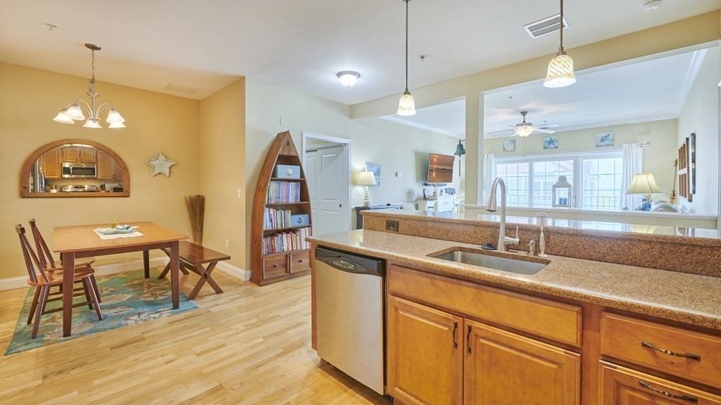 233 Beach Road, Unit A5 Salisbury, MA 01952 - Photo 3 of 38 Gallery Image 3