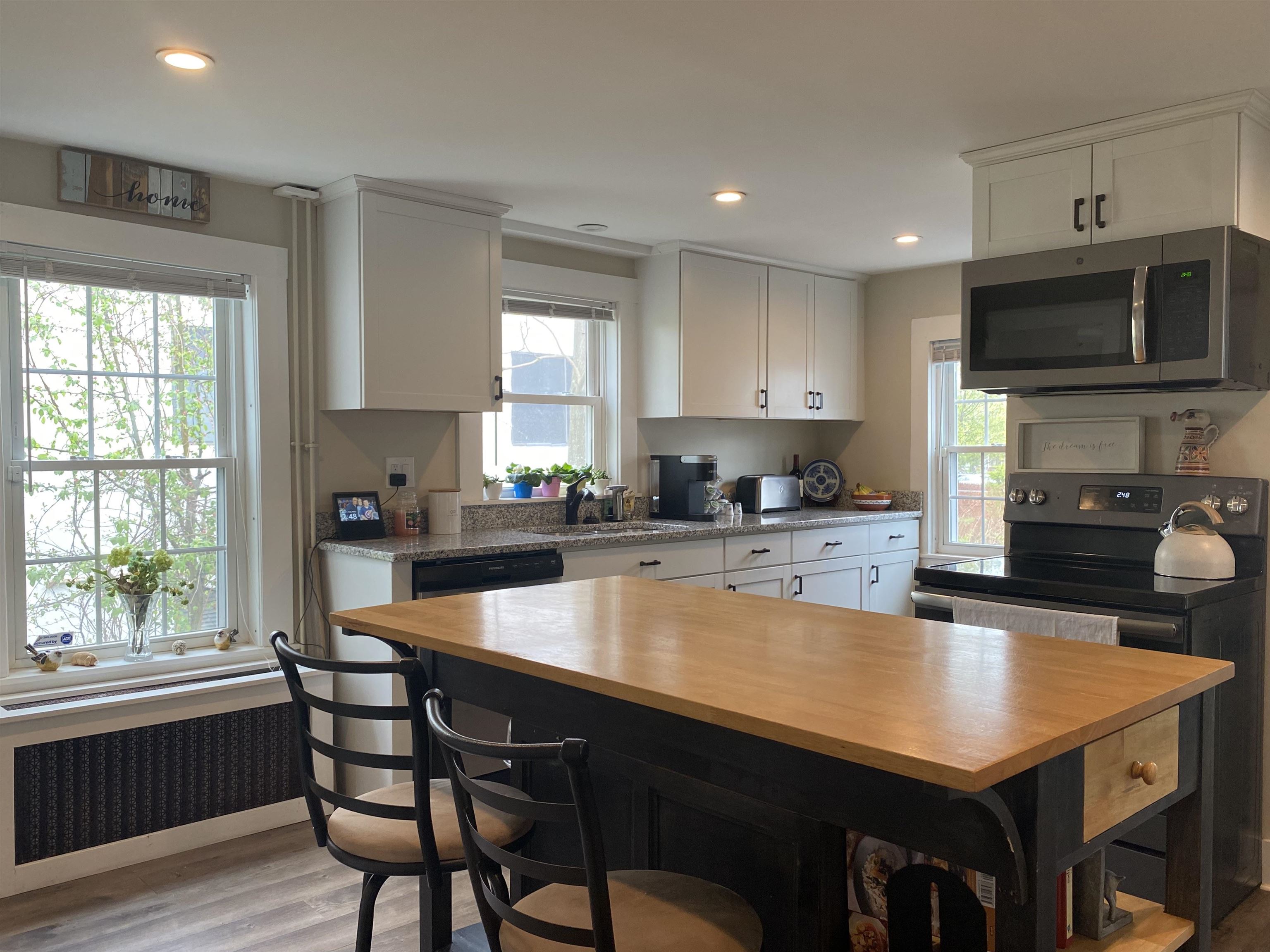 48 North State Street Concord, NH 03301 - Photo 3 of 40 Gallery Image 3
