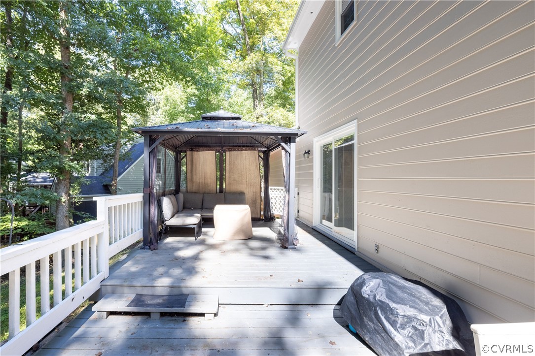 13907 Barnes Spring Road Midlothian, VA 23112 - Photo 37 of 43 a view of a patio on the deck