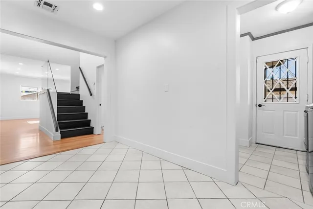 $4,650 | 11001 Collett Avenue, Granada Hills, CA 91344