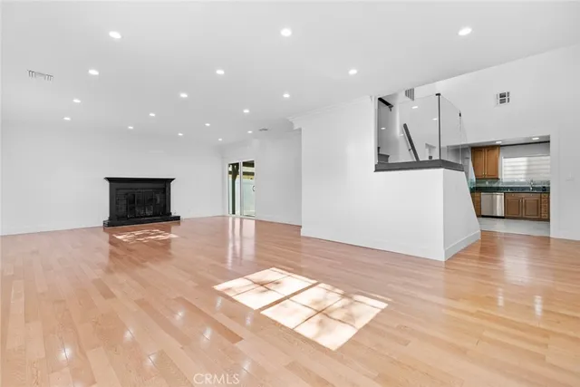 $4,650 | 11001 Collett Avenue, Granada Hills, CA 91344