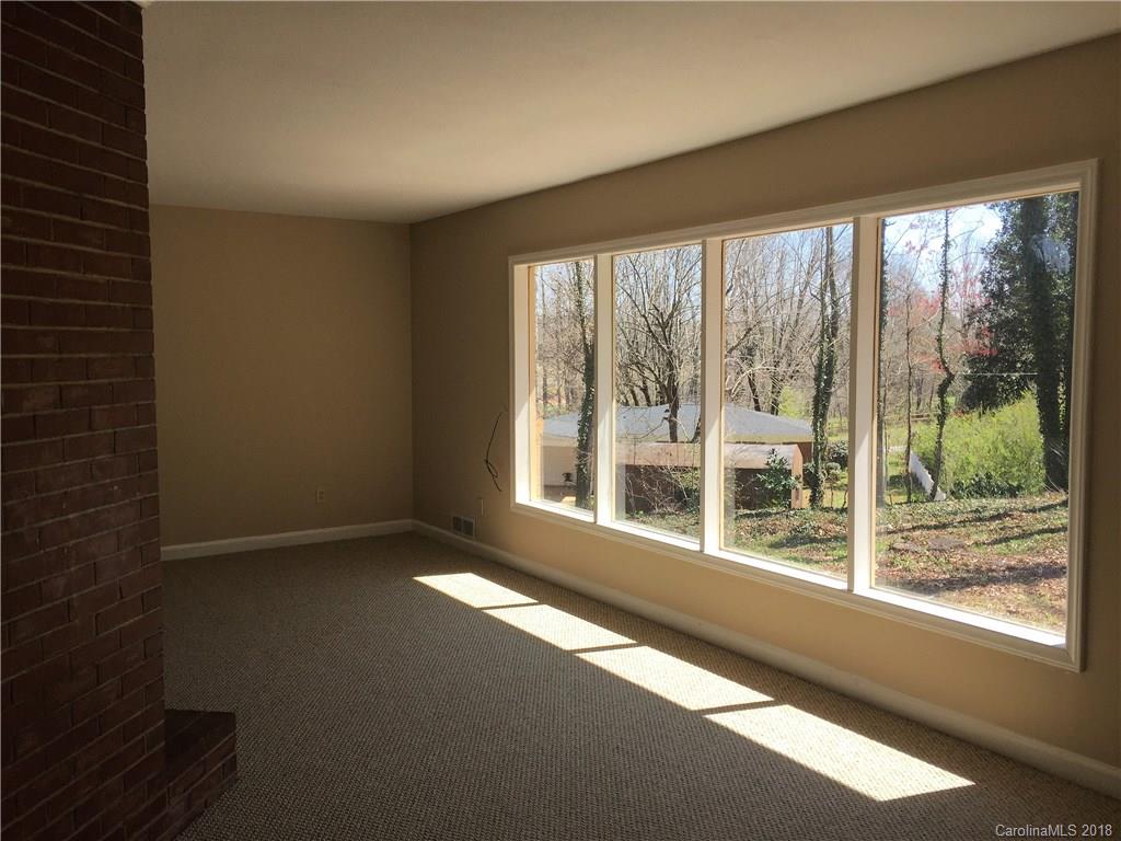 476 Forest Hills Circle Rutherfordton, NC 28139 - Photo 3 of 24 Gallery Image 3