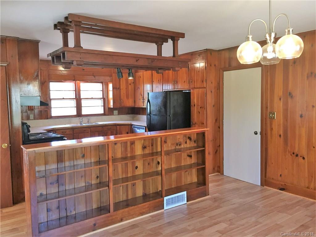 476 Forest Hills Circle Rutherfordton, NC 28139 - Photo 6 of 24 Gallery Image 6