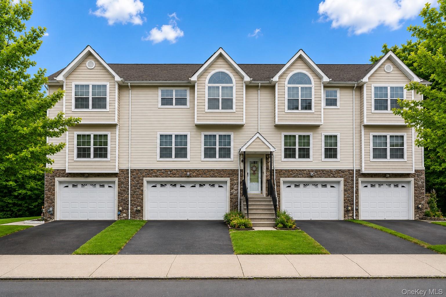 20 Peter Turner Road Monroe, NY 10950 - Photo 2 of 41 Gallery Image 2